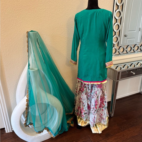 Pakistani/Indian Designer Zahra Ahmed garara dress. S/M - Picture 6 of 7